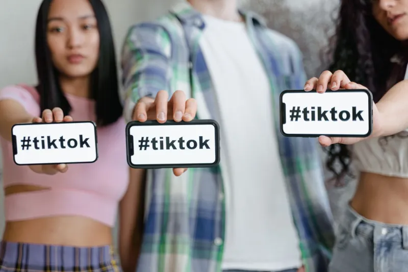 Chasing Viral Ghosts: Why Instagram's Algorithm Is Quietly Burying Posts That Use Last Week's Hot Hashtags